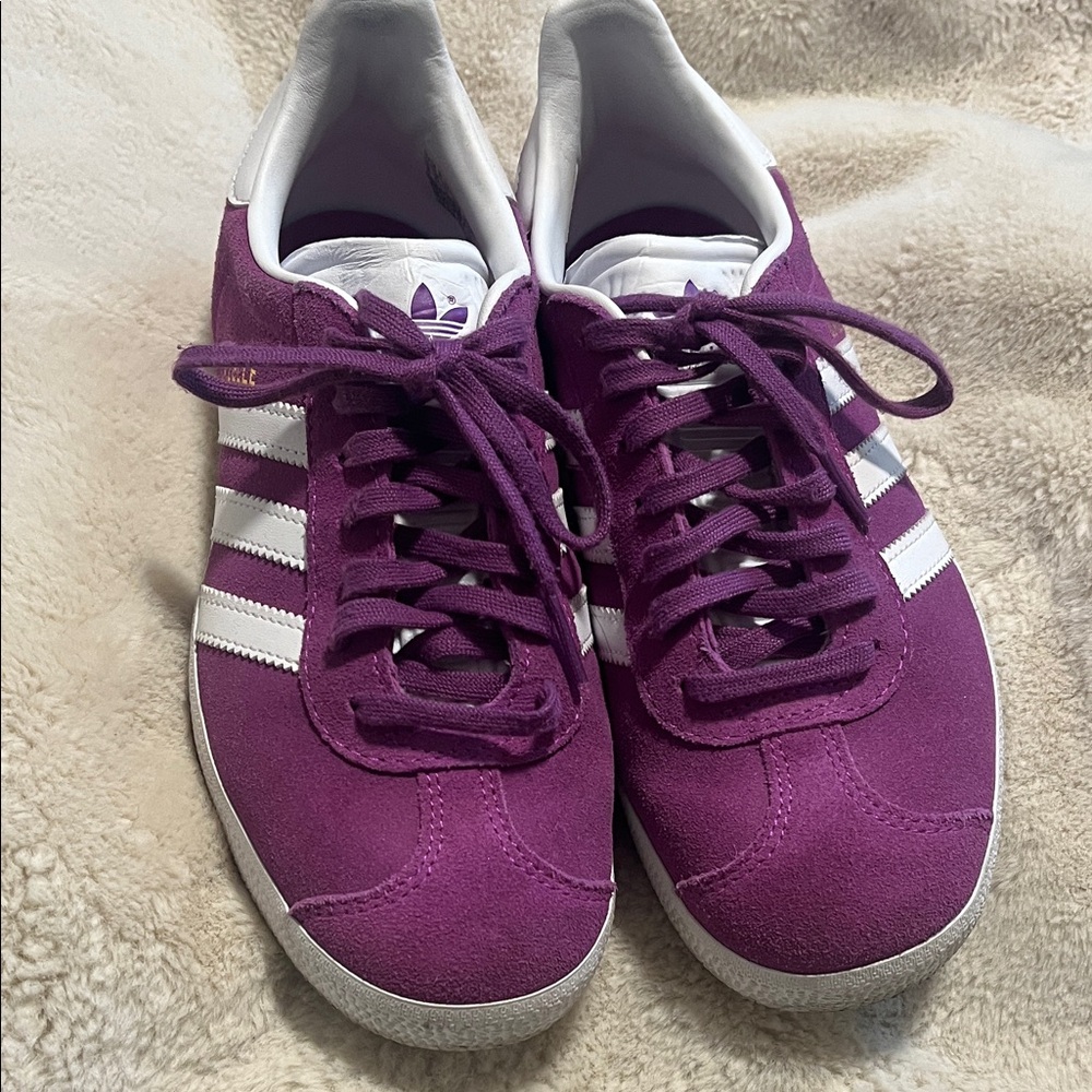 Adidas Women's Bold Purple Sneakers gazelle